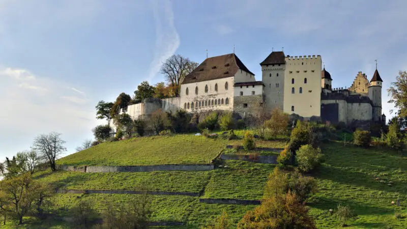 Lenzburg - Schloss Lenzburg Gesamtansicht1