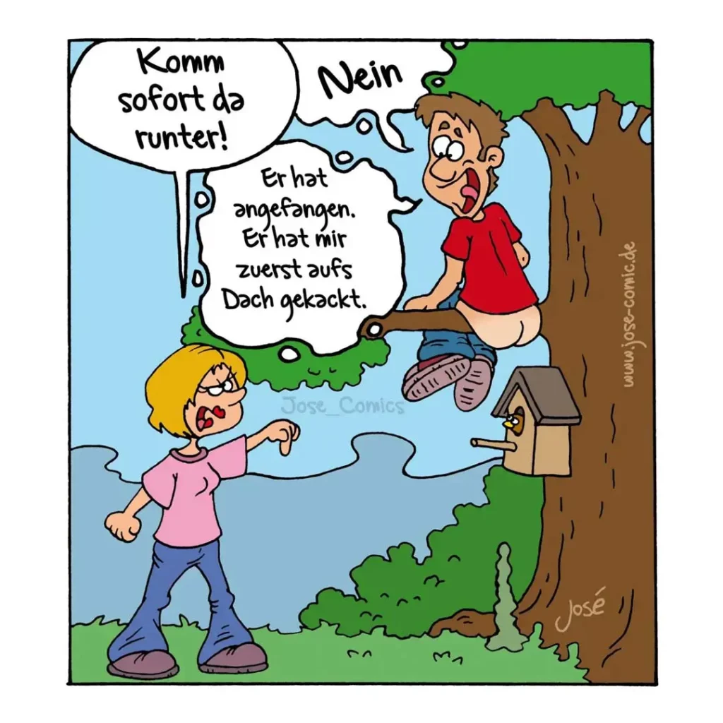 Junge sitzt auf Baum und ruft 'Komm sofort da runter!', Mädchen unten zeigt auf ihn und sagt 'Er hat angefangen'