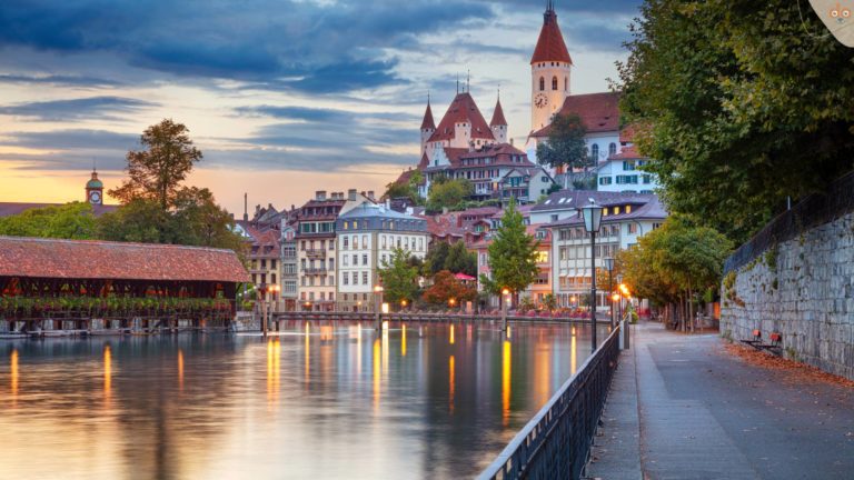 thun-altstadt-see-bruecke