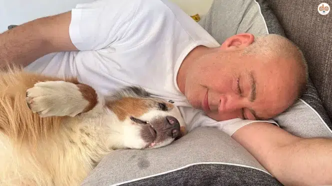 Mailo mit Roger im Bett