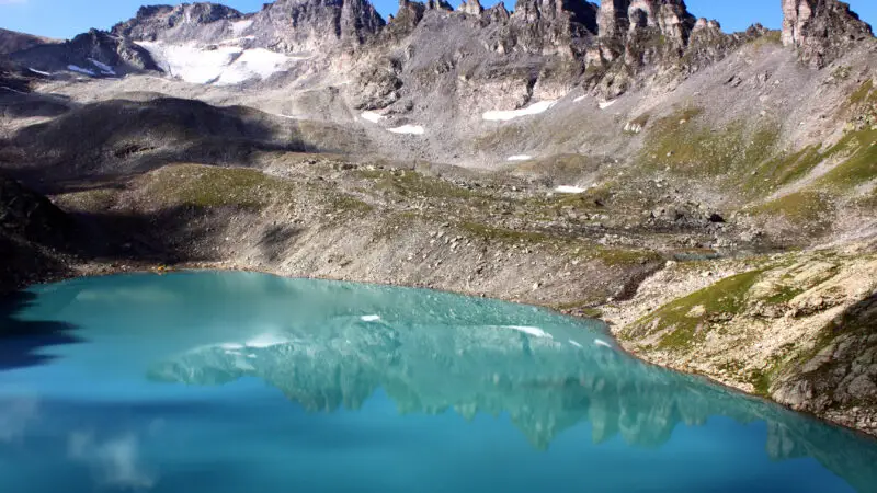 5-Seen-Wanderung am Pizol: Ein Erlebnis in der Schweizer Bergwelt - Alpiner Wildsee am Pizol