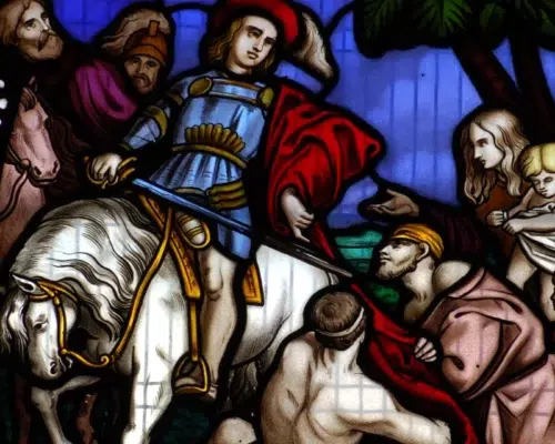 Darstellung Sankt Martin auf Buntglasfenster, Martinstag
