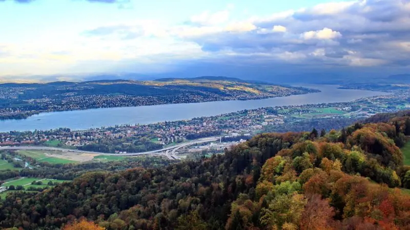 Pfannenstiel: Aussichtsturm über dem Zürichsee - pfannenstiel forch meilen
