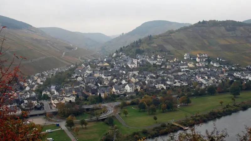Moseltal: der Leiermannspfad bei Enkirch