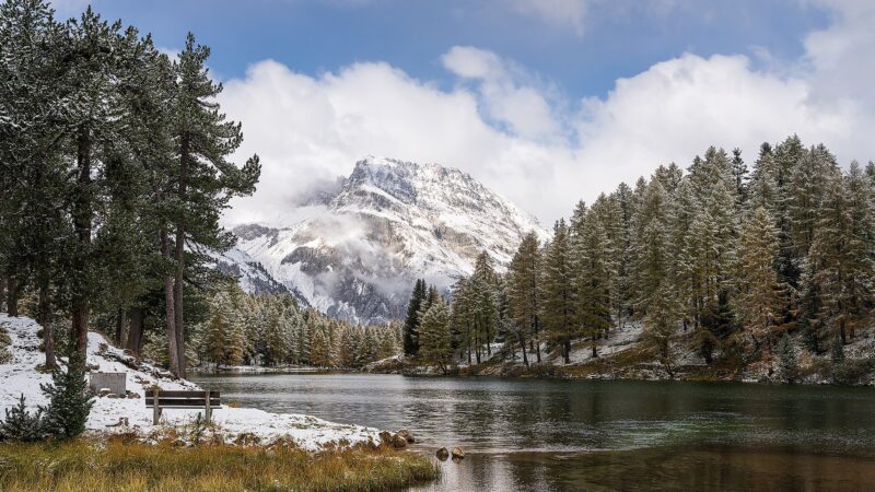 Lai da Palpuogna: türkiser Bergsee am Albulapass