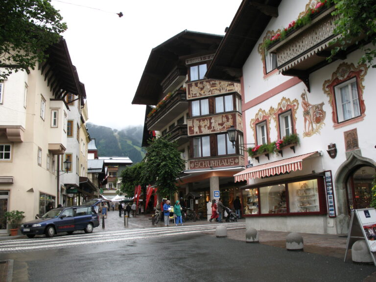 Blick auf Zell am See