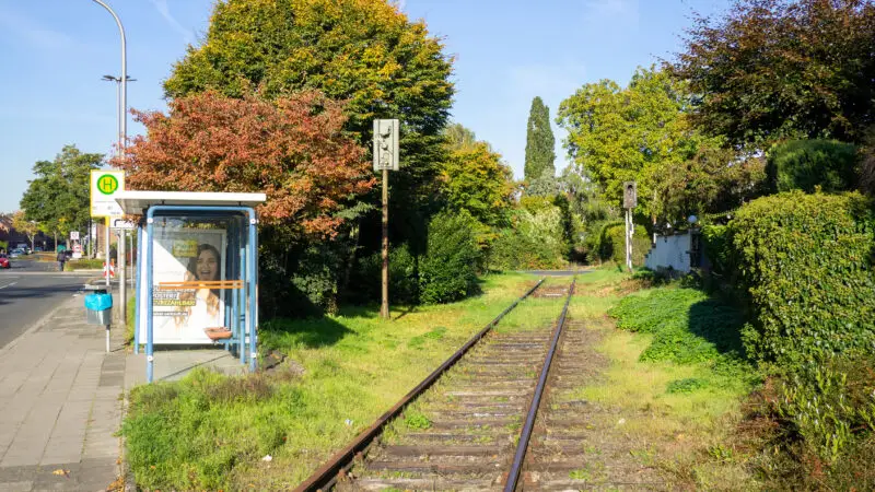 Stadtwald Viersen - 2022 10 09 Reste der Bahnstrecke Neuss Viersen 28DC3BCpp29 28329