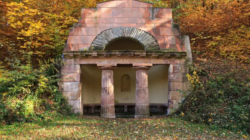 Grünfelder Park Waldenburg - 27Gesundheitsquelle27 im GrC3BCnfelder Park in Waldenburg. IMG 0726WI