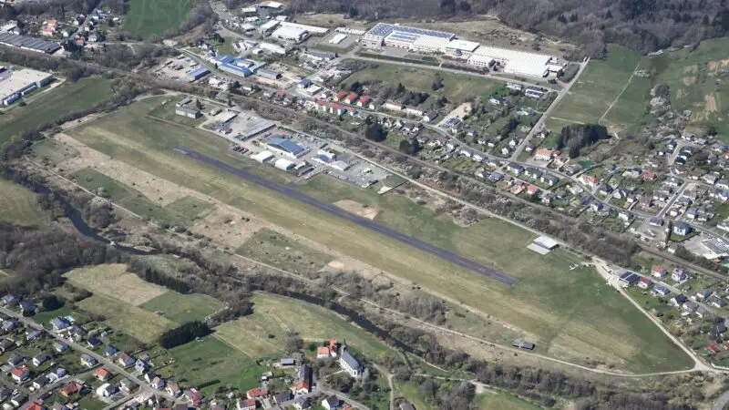 Nahesteig (Premiumwanderweg Idar-Oberstein – Hoppstädten-Weiersbach) - Aerial image of the HoppstC3A4dten Weiersbach airfield