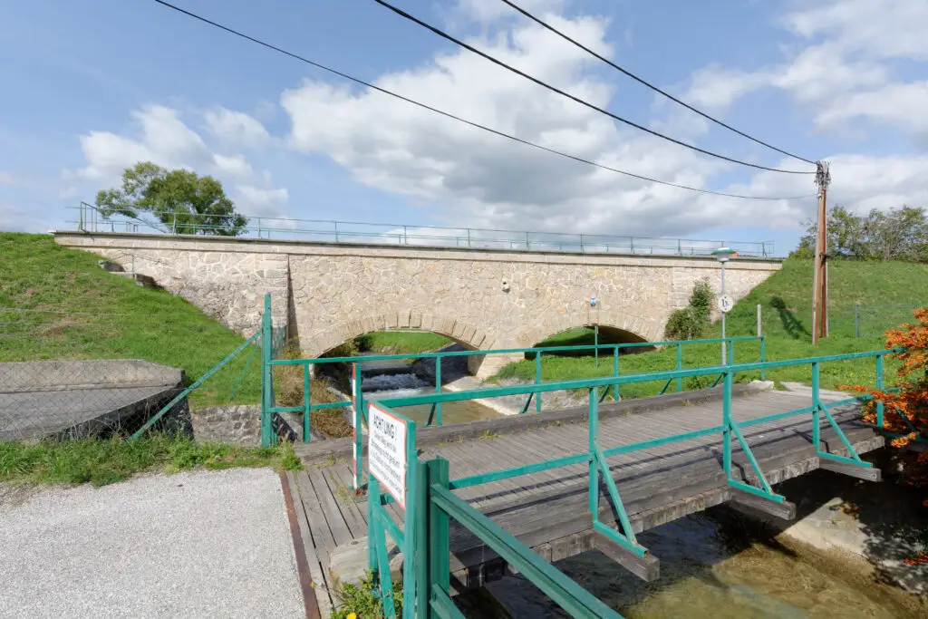 Höllental / Wiener Wasserleitungswanderweg bei Hirschwang an der Rax