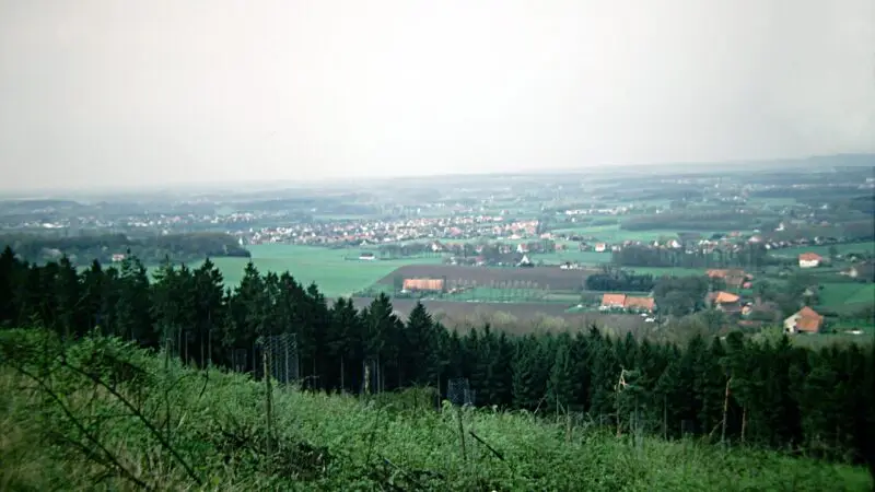 Hüggel - Aufforstung am HC3BCggel panoramio