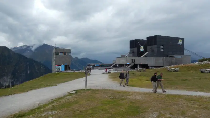 Stilluptal mit Stillup-Stausee - Bergstation der Ahornbahn bei Mayrhofen