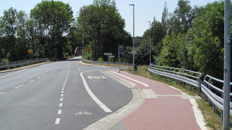 Hundewiese Seelze (Freilauffläche an der Göxer Landstraße) - Bushaltestelle Am Kanal2C 12C Seelze2C Region Hannover