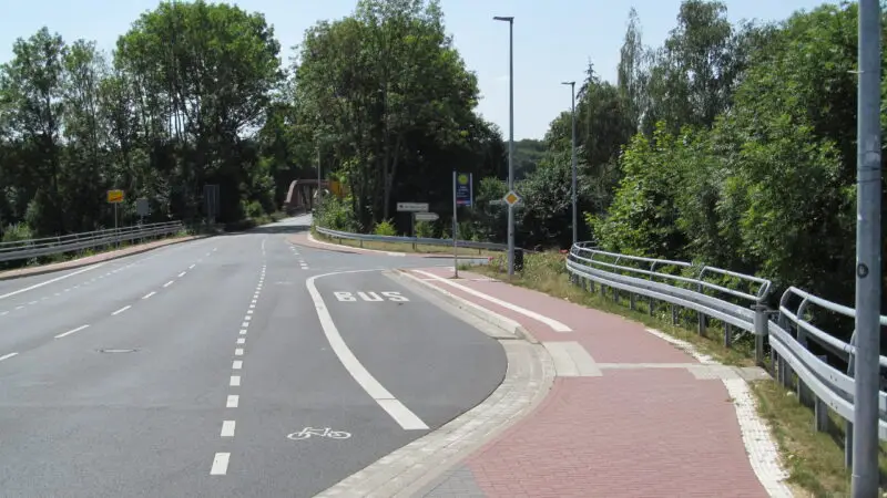 Hundewiese Seelze (Freilauffläche an der Göxer Landstraße) - Bushaltestelle Am Kanal2C 12C Seelze2C Region Hannover