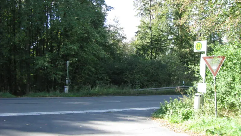 Naturpark Habichtswald - Bushaltestelle Auskopf2C 12C Ehlen2C Habichtswald2C Landkreis Kassel