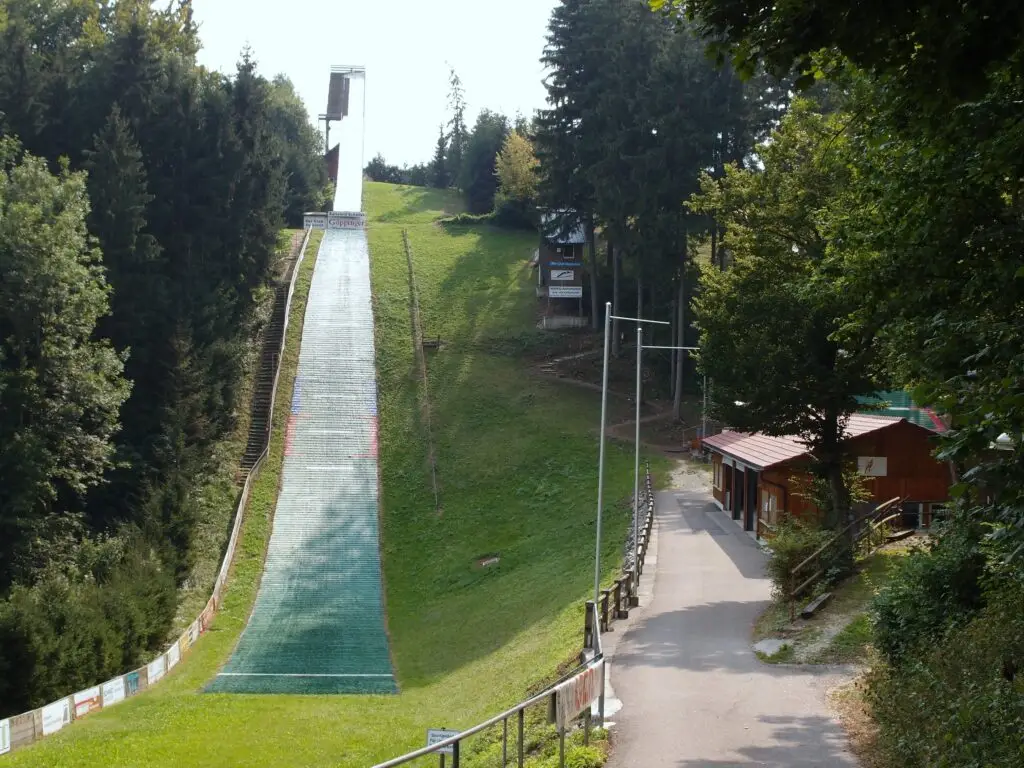 Naturschutzgebiet Kaltes Feld (Kaltes-Feld-Weg)