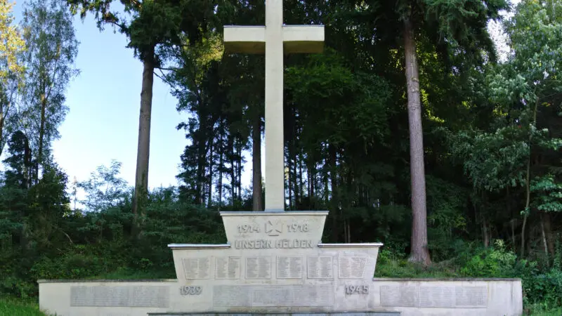 Schwarzwaldzoo Waldkirch - Heldenkreuz 28Waldkirch29