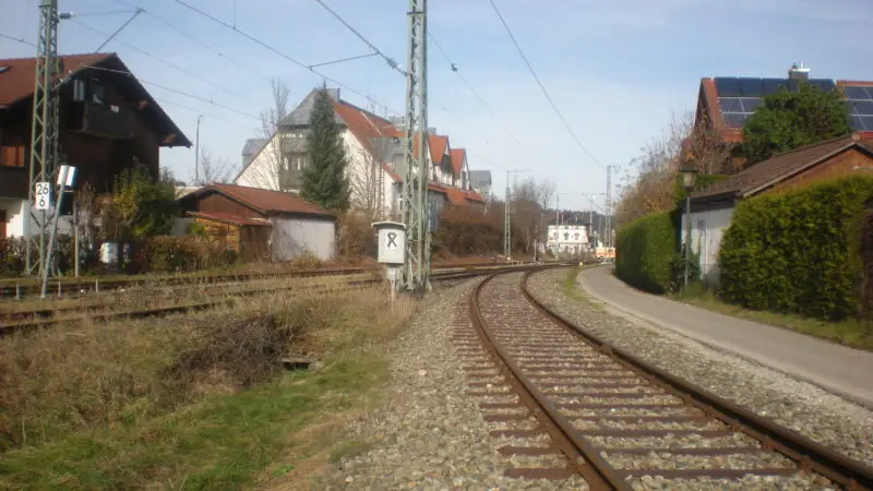 Rundwanderung Wolfratshausen–Geretsried entlang der Isar - Isartalbahn Abzweig Anschlussgleis nach Geretsried