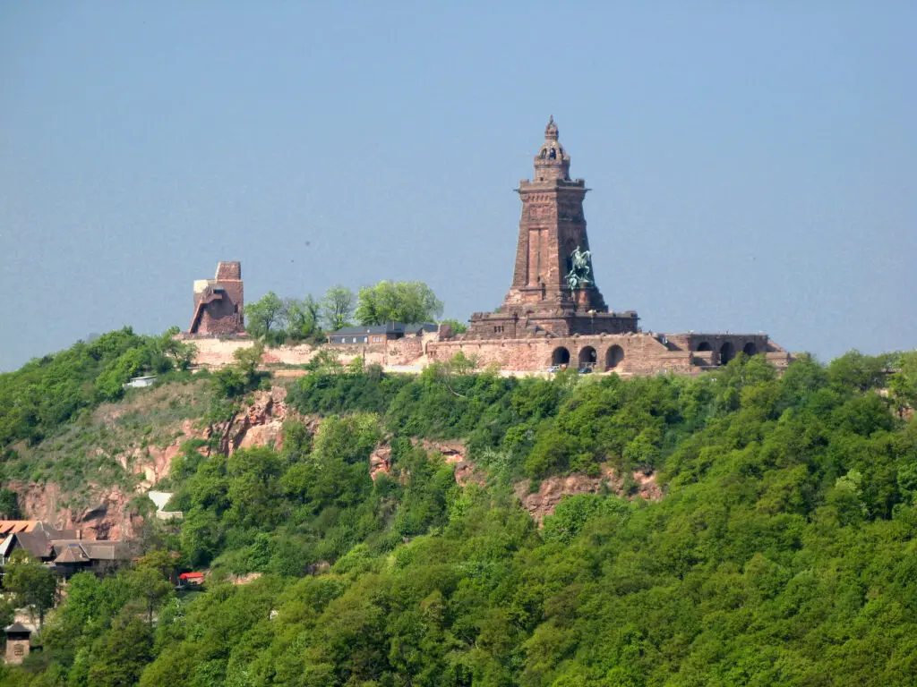 Kyffhäuser mit Burgruine
