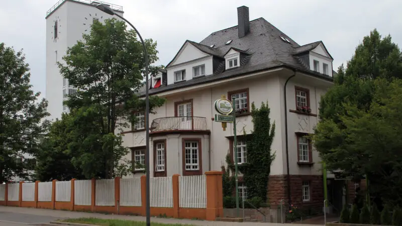 Teufelspfad Pirmasens (Premiumwanderweg) - Pirmasens Lemberger Str. 45 Villa Sertel 01 gje