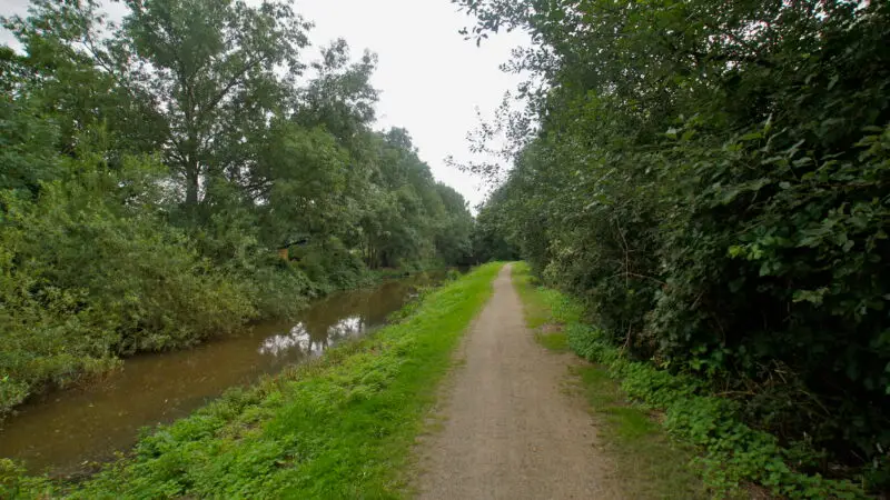 Fünfhausener Hauptdeich an der Süderelbe - Rathuuswettern Footweg