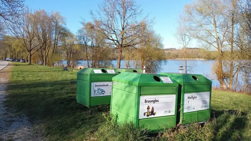 Hundespielwiese Deggendorf (Donauufer) - Recycling Container Luberweiher 28Deggendorf29