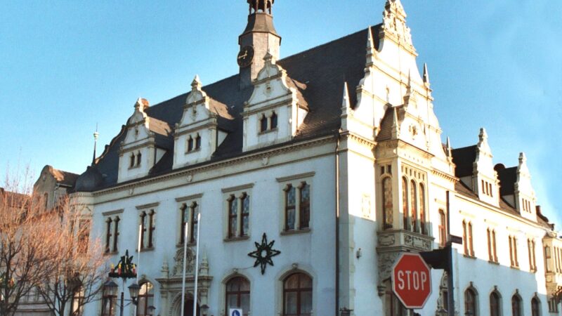 Elbufer & Biosphärenreservat Mittelelbe bei Schönebeck - SchC3B6nebeck2C the town hall