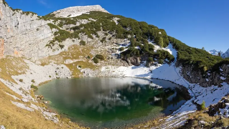 Naturpark Weißbach (Weißbachschlucht) - Seehornsee im Herbst