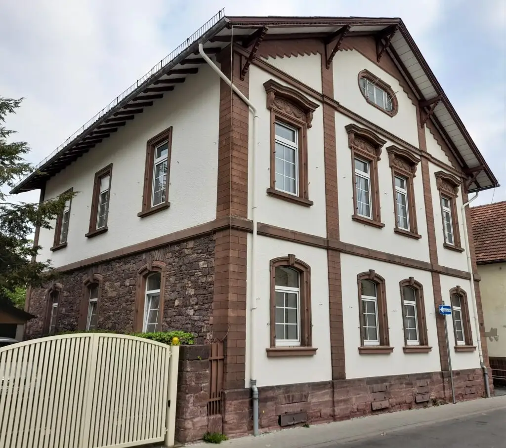 Dreieichenhain mit Burg Hayn und Stadtwald