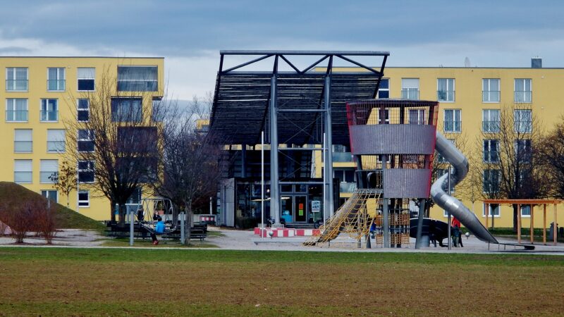 Hundewiese Stuttgart Fasanenhof - Spielplatz im Scharnhauser Park panoramio 1