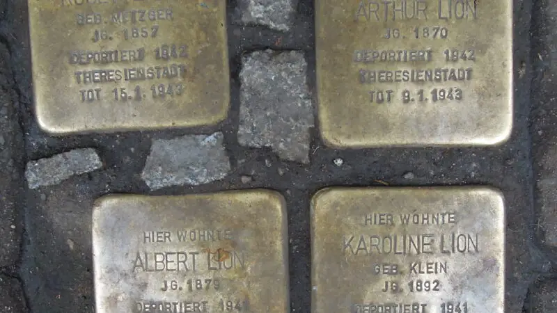 Waldroute Reichswald, Kreis Kleve (Niederrhein) - Stolpersteine Bahnstr 09 Willich