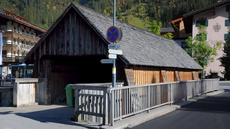 Spullersee - TannbergbrC3BCcke in Lech 1