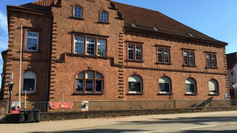 Jägersburger Weiher (Naherholungsgebiet Jägersburg) - Waldmohr BC3BCrgerhaus 2016 1